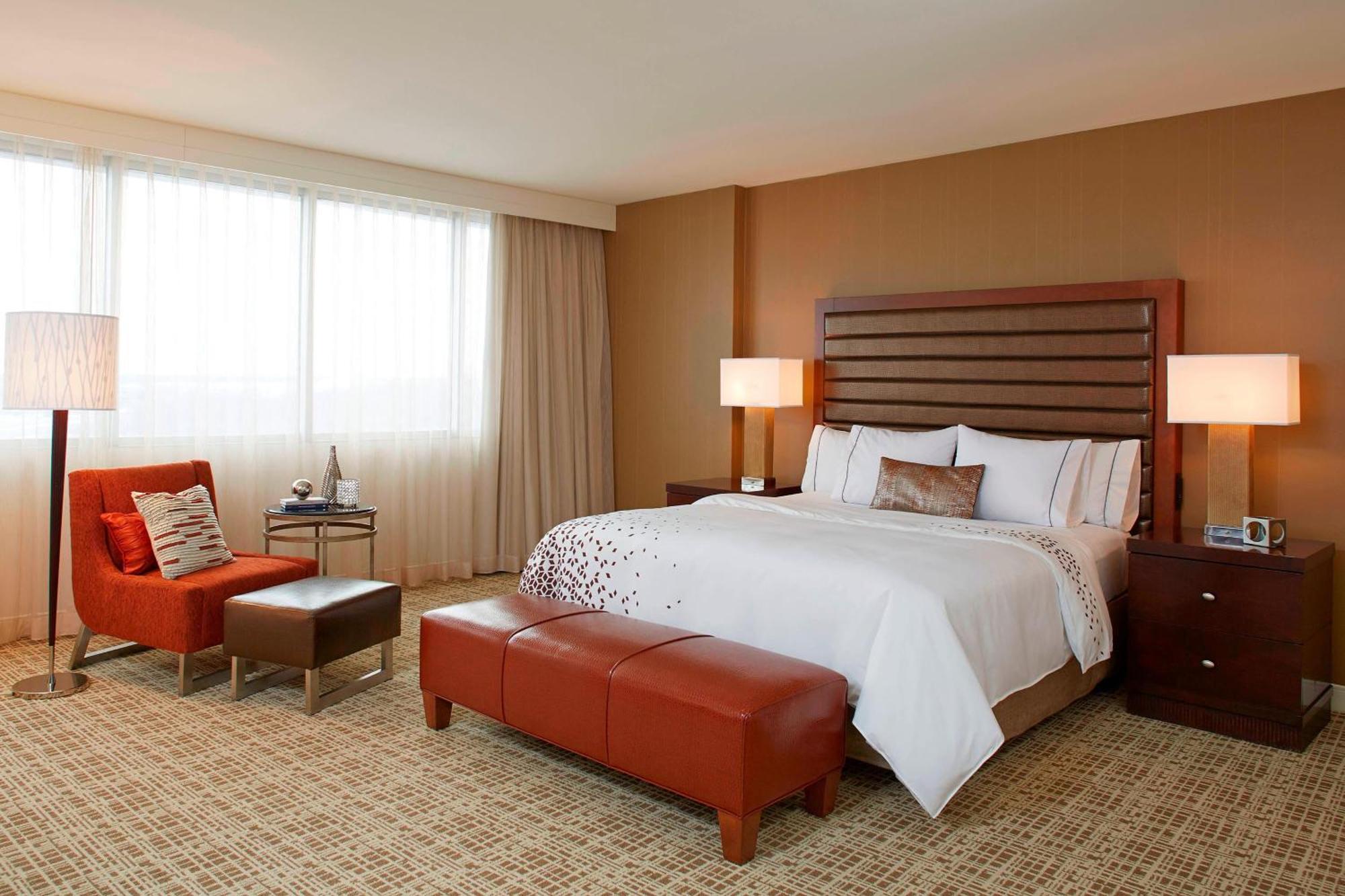 Renaissance St. Louis Airport Hotel Berkeley Exterior photo