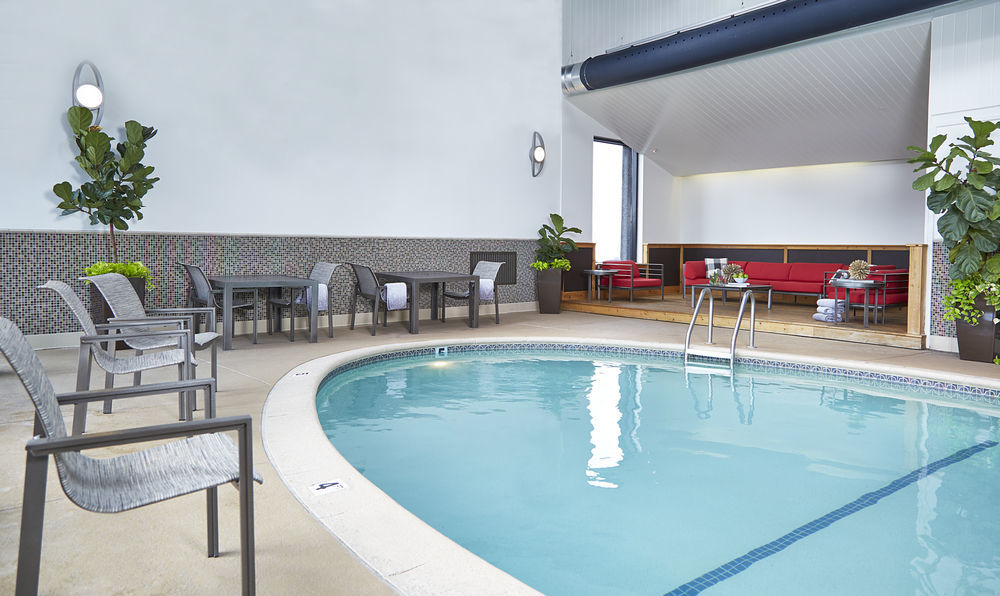 Renaissance St. Louis Airport Hotel Berkeley Exterior photo