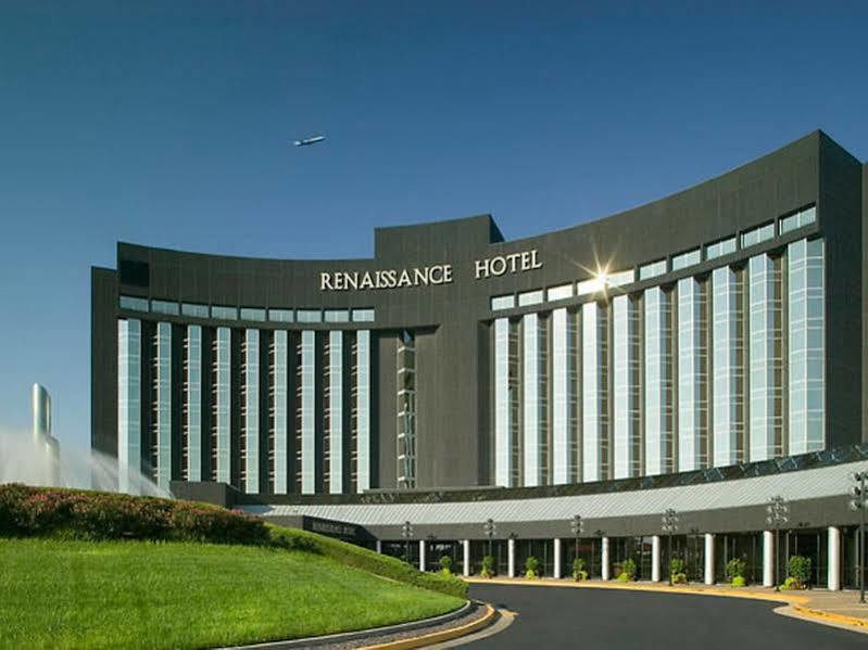 Renaissance St. Louis Airport Hotel Berkeley Exterior photo